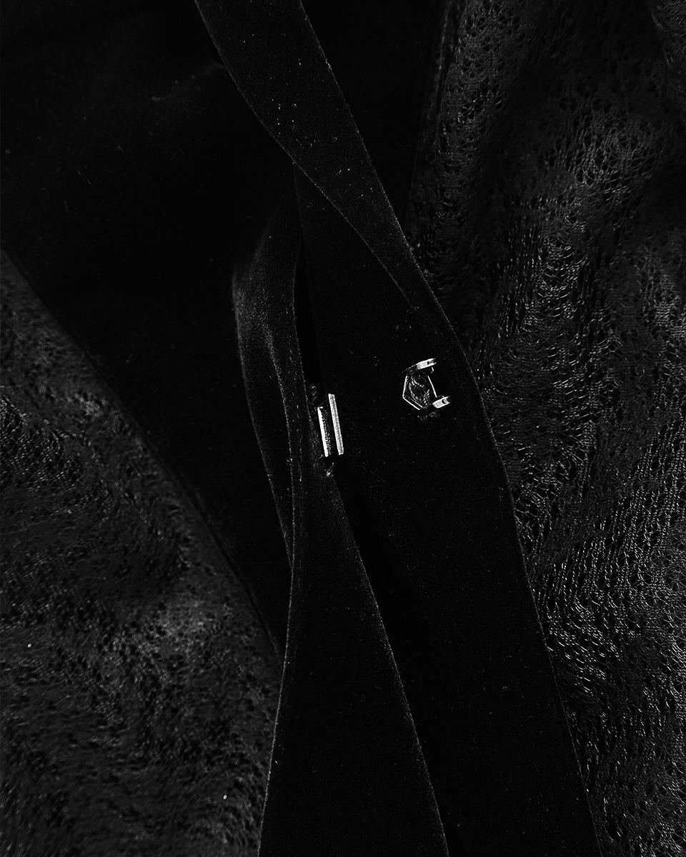 Y-629 Tragedia Cloak