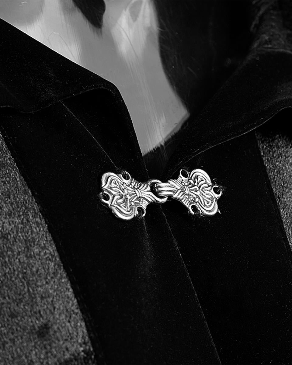 Y-629 Tragedia Cloak